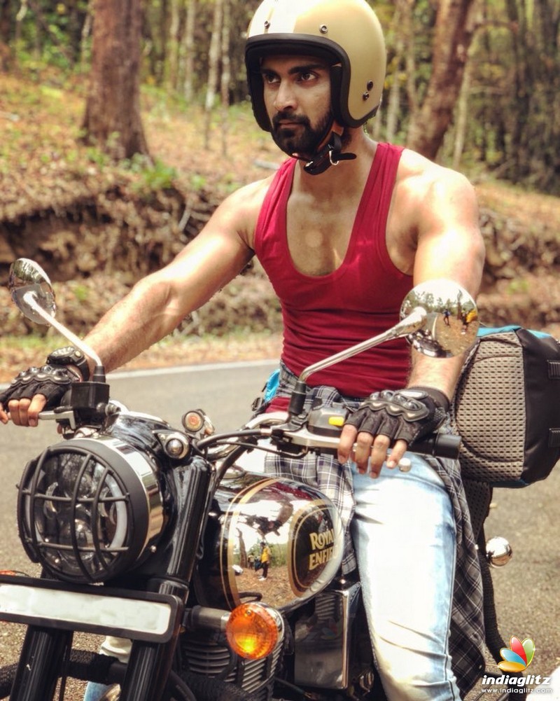 Atharva Photos - தமிழ் Actor photos, images, gallery, stills and clips