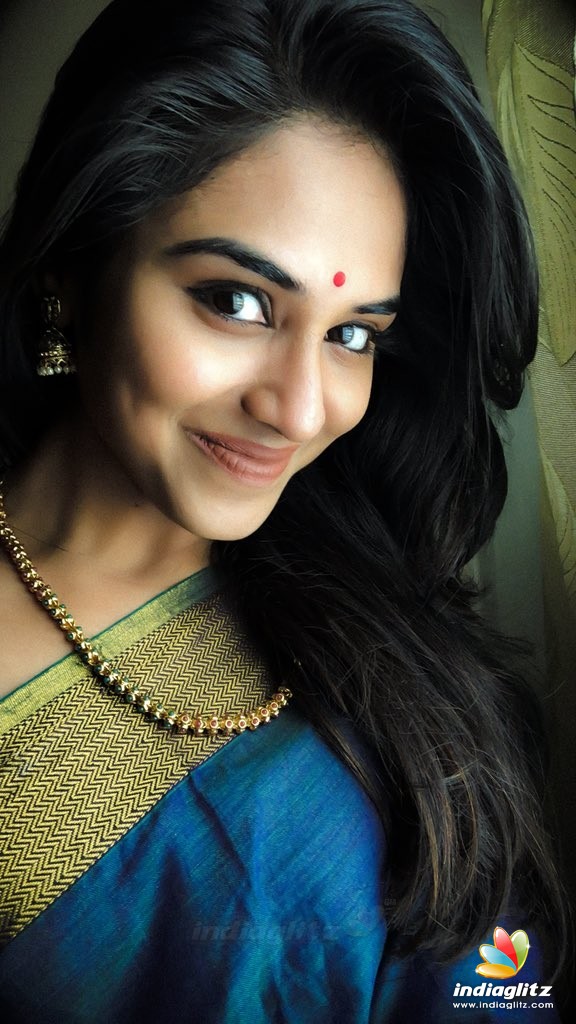 Indhuja Photos Tamil Actress Photos Images Gallery Stills And Clips