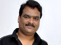 Not many know that the music director of Sudigadu, <b>Sri Vasanth</b>, <b>...</b> - SV130912_1c