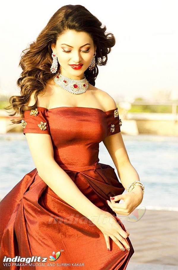 Urvashi Rautela Bollywood Actress Image Gallery