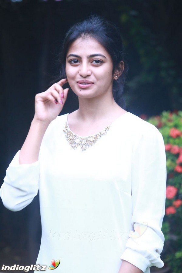 Anandhi Gallery - Tamil Actress Gallery stills images clips ...