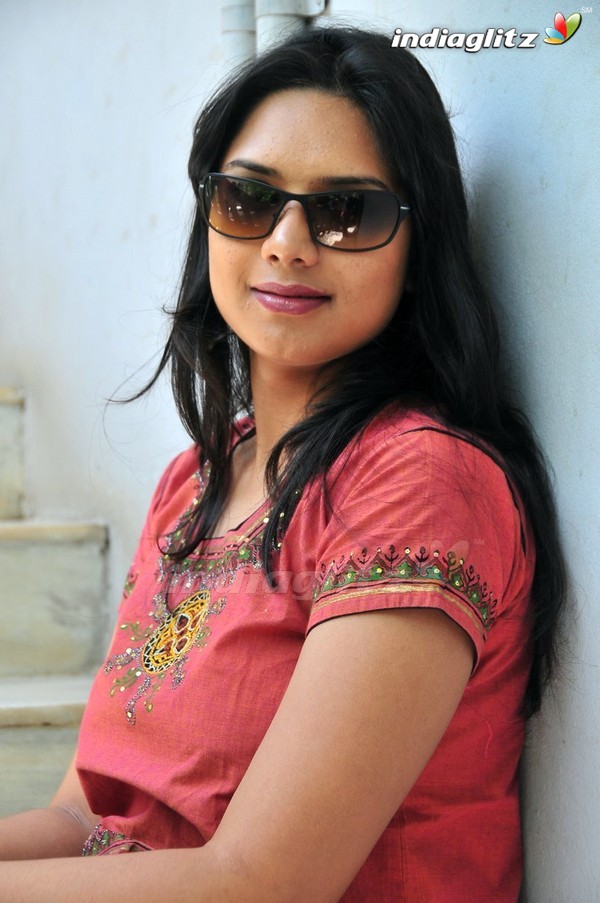 gayatri telugu tv actress