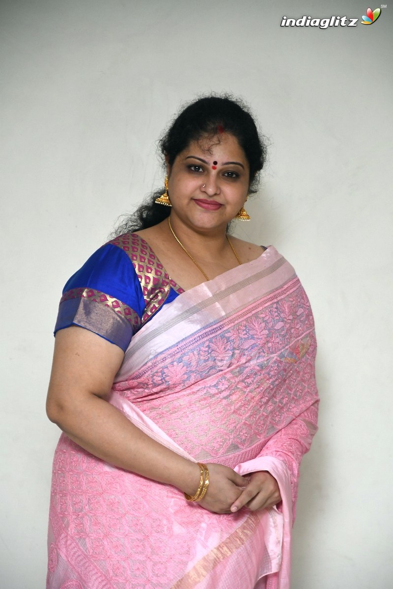 Raasi Tamil Actress Image Gallery