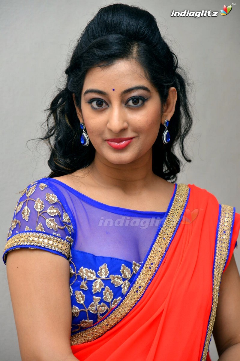Tejaswini Photos - Tamil Actress photos, images, gallery, stills and ...